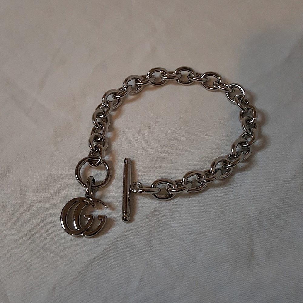 Chunky Silver Chain Bracelet with Double-G Style Charm